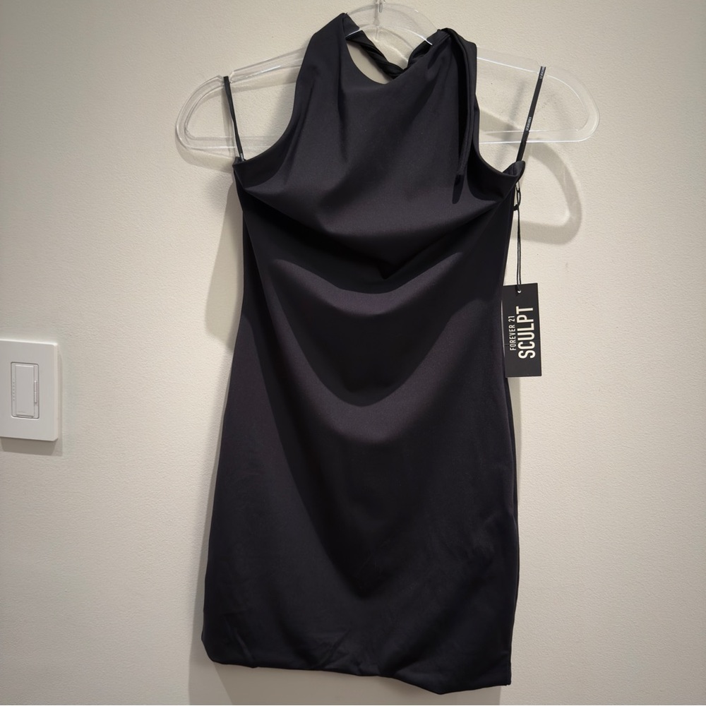NWT Forever 21 Black Halter Mini Len Dress Sculpt Size Medium